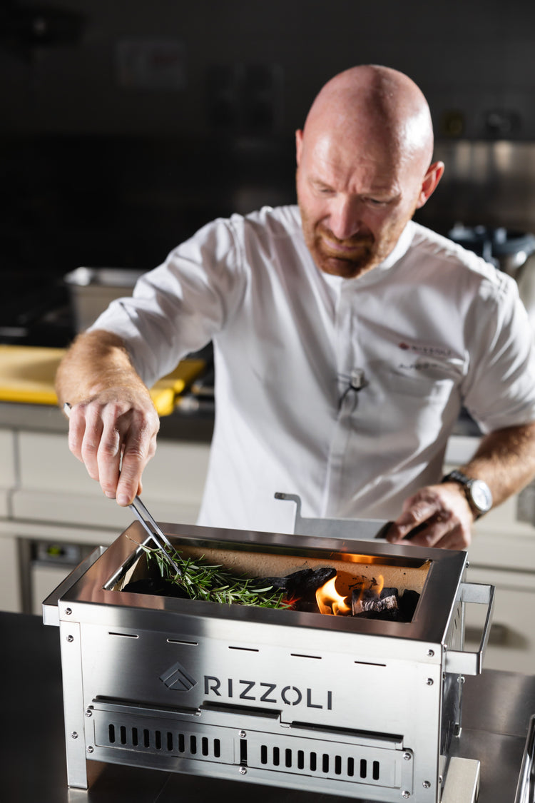 Rizzoli AG Grill L – japansk grilltradition möter italienskt hantverk